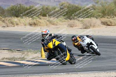 media/Nov-16-2025-Race Pace (Sun) [[8c5fa54630]]/Non Verified Riders (1st 20 Minutes)/2-Turn 10 (1010am)/